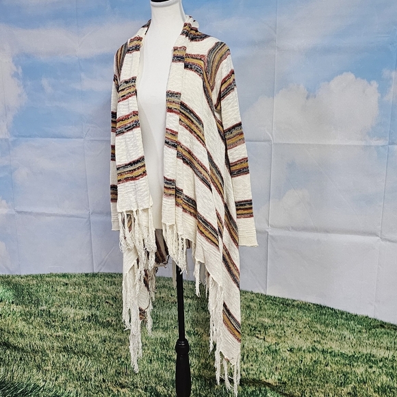 ESCIO | WATERFALL FRONT, FRINGE BOTTOM STRIPED LIGHTWEIGHT CARDIGAN - Picture 8 of 16